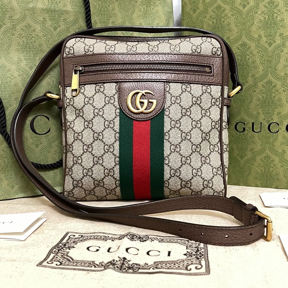 AUTHENTIC!!!!!!Gucci GG Supreme Monogram Web Small
